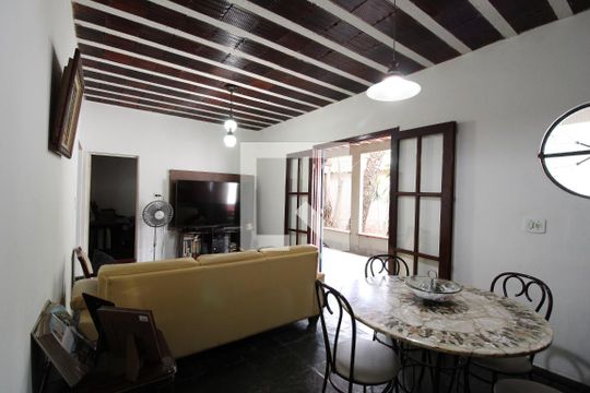 Sala de casa à venda com 6 quartos, 381m² em Recreio dos Bandeirantes, Rio de Janeiro