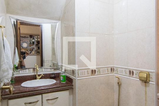 Lavabo de casa de condomínio à venda com 5 quartos, 320m² em Anil, Rio de Janeiro