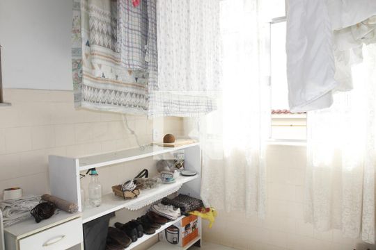Área de Serviço de apartamento para alugar com 3 quartos, 90m² em Jardim Guanabara, Rio de Janeiro
