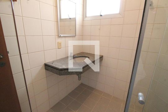 Banheiro de apartamento para alugar com 1 quarto, 53m² em Jardim Paraíso, Campinas