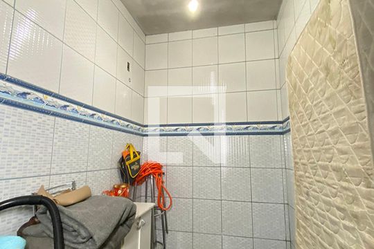 Banheiro de casa à venda com 2 quartos, 132m² em Mauá, Novo Hamburgo