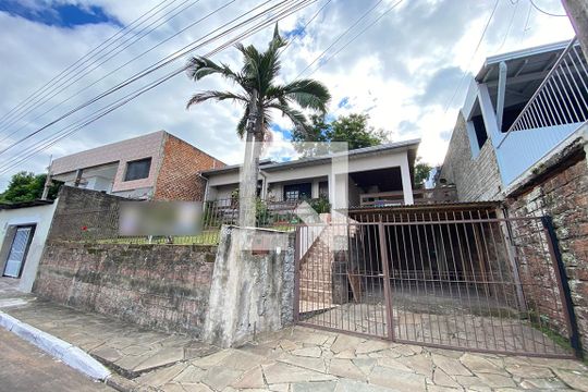 Fachada de casa à venda com 2 quartos, 132m² em Mauá, Novo Hamburgo