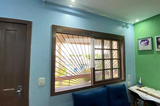 Janela da Sala de Estar  de casa à venda com 2 quartos, 132m² em Mauá, Novo Hamburgo