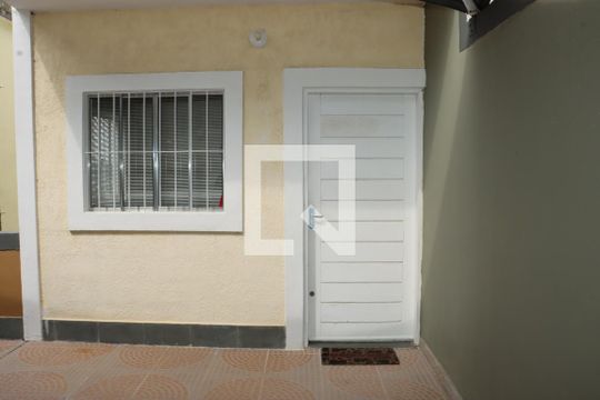 Casa para alugar com 3 quartos, 150m² em Jardim Barro Branco, Cotia