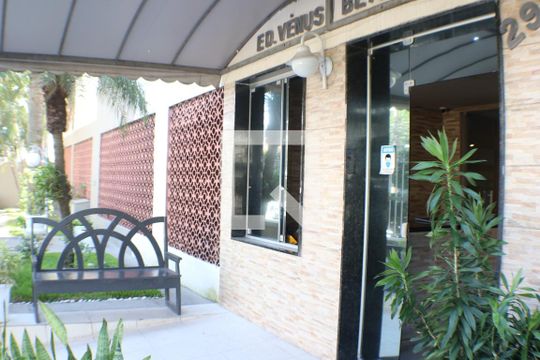 Entrada de apartamento à venda com 3 quartos, 85m² em Taquara, Rio de Janeiro