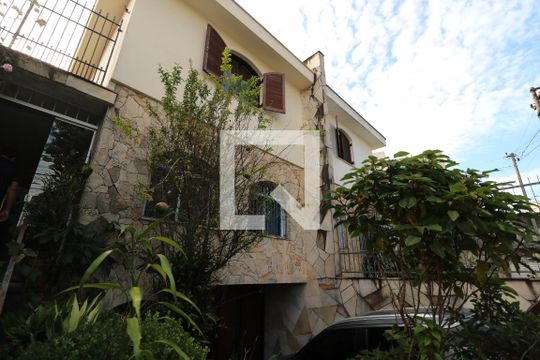 Fachada de casa à venda com 3 quartos, 210m² em Vila Formosa, São Paulo