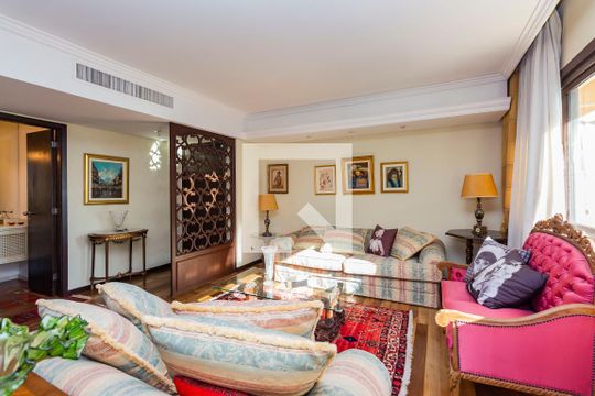 Sala  de apartamento à venda com 3 quartos, 108m² em Bela Vista, Porto Alegre