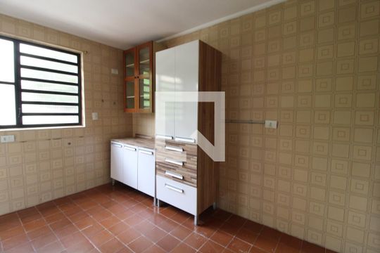 Cozinha de apartamento para alugar com 2 quartos, 56m² em Chácara Santo Antônio (zona Sul), São Paulo