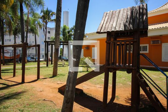Área Comum - Playground de apartamento para alugar com 2 quartos, 45m² em Vossoroca, Votorantim