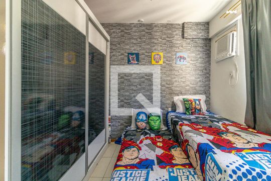 Quarto 1 de apartamento para alugar com 2 quartos, 60m² em Pechincha, Rio de Janeiro
