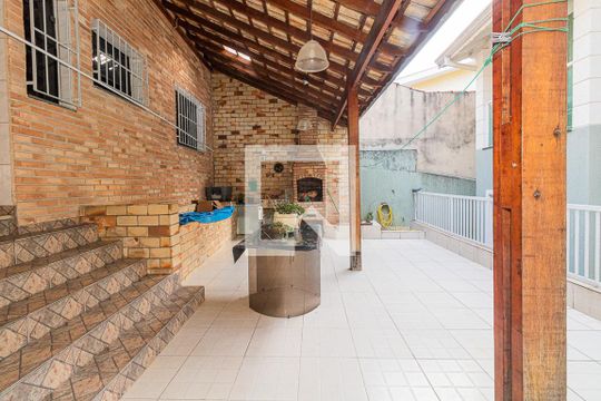 Churrasqueira de casa à venda com 5 quartos, 350m² em Jardim Guapira, São Paulo