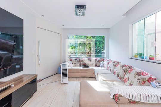 Sala de casa à venda com 5 quartos, 350m² em Jardim Guapira, São Paulo