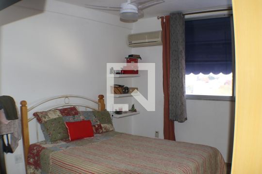 Quarto  de apartamento à venda com 1 quarto, 75m² em Taquara, Rio de Janeiro