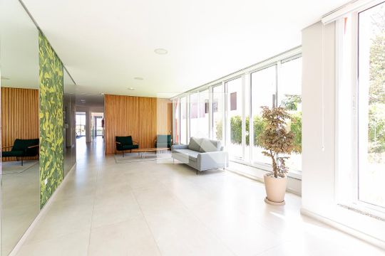 Hall de Entrada de apartamento para alugar com 1 quarto, 50m² em Pinheiros, São Paulo