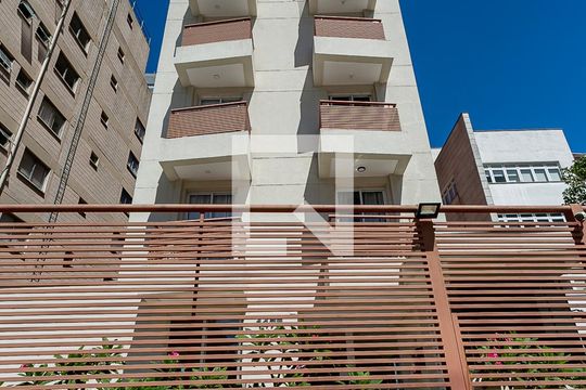 Fachada de apartamento para alugar com 1 quarto, 50m² em Pinheiros, São Paulo