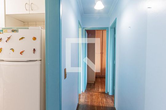 Corredor de apartamento à venda com 2 quartos, 56m² em Vila Regente Feijó, São Paulo