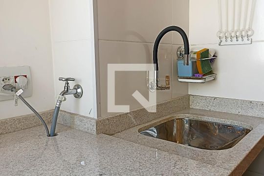 Área de serviço - Tanque de apartamento à venda com 3 quartos, 87m² em Jardim Tupanci, Barueri