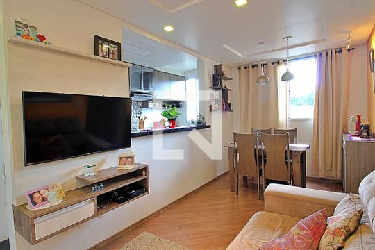 Sala de apartamento para alugar com 2 quartos, 47m² em Parque São Vicente, Mauá