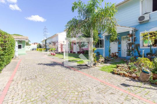 Área comum de casa de condomínio à venda com 3 quartos, 77m² em Sarandi, Porto Alegre