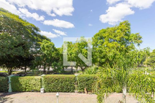 Vista de casa de condomínio à venda com 3 quartos, 77m² em Sarandi, Porto Alegre