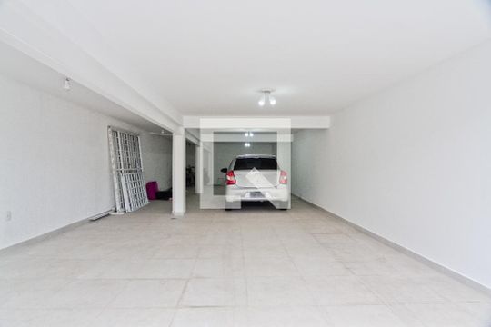 Casa para alugar com 3 quartos, 480m² em Vila Palmeiras, São Paulo