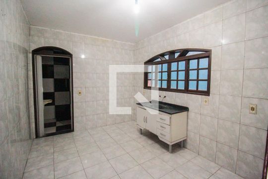 Cozinha de casa para alugar com 1 quarto, 33m² em Vila Carolina, São Paulo