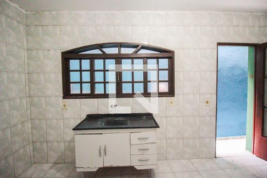 Cozinha de casa para alugar com 1 quarto, 33m² em Vila Carolina, São Paulo