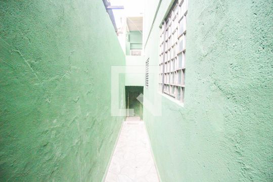 Corredor Externo de casa para alugar com 1 quarto, 33m² em Vila Carolina, São Paulo