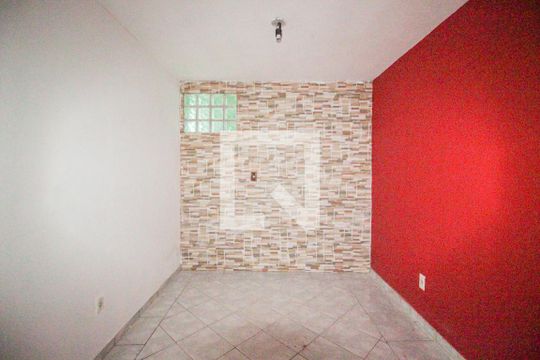 Sala/Quarto de casa para alugar com 1 quarto, 33m² em Vila Carolina, São Paulo
