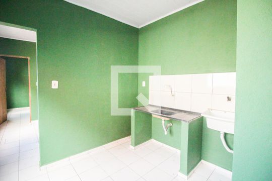 Cozinha de casa para alugar com 1 quarto, 33m² em Vila Carolina, São Paulo
