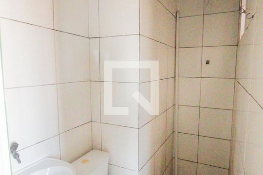 Banheiro de casa para alugar com 1 quarto, 33m² em Vila Carolina, São Paulo
