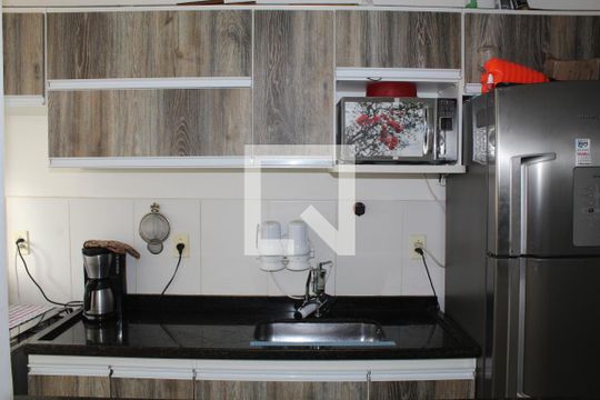 Cozinha de apartamento à venda com 2 quartos, 39m² em Vigário Geral, Rio de Janeiro