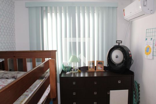Quarto 2 de apartamento à venda com 2 quartos, 39m² em Vigário Geral, Rio de Janeiro