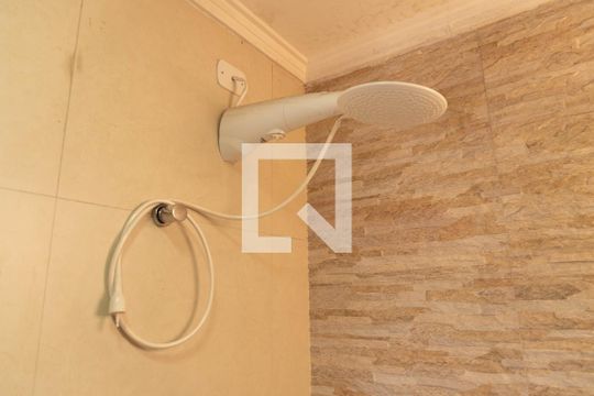 Banheiro da Suíte de casa à venda com 3 quartos, 150m² em Picanço, Guarulhos
