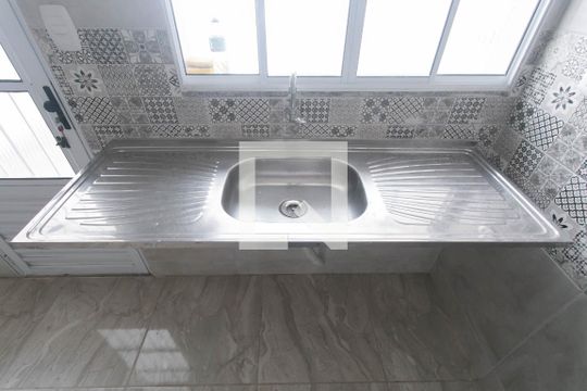 Pia de casa à venda com 3 quartos, 126m² em Jardim Lageado, São Paulo