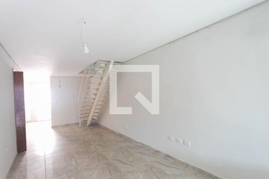 Sala de casa à venda com 3 quartos, 126m² em Jardim Lageado, São Paulo