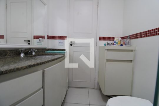 Banheiro comum de apartamento para alugar com 3 quartos, 160m² em Santo Amaro, São Paulo