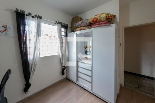 Quarto 1 de apartamento à venda com 2 quartos, 72m² em João Pinheiro, Belo Horizonte