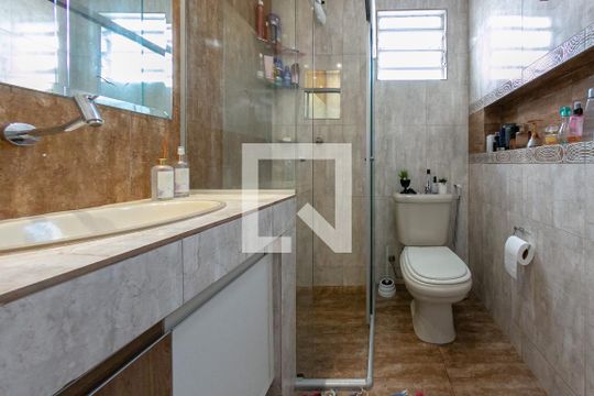 Banheiro Social de apartamento à venda com 2 quartos, 72m² em João Pinheiro, Belo Horizonte