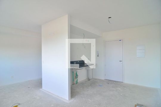 Sala de kitnet/studio à venda com 1 quarto, 39m² em Marechal Rondon, Canoas