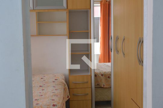 Corredor de apartamento à venda com 1 quarto, 38m² em Camaquã, Porto Alegre
