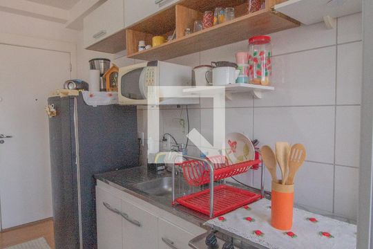 Cozinha de apartamento à venda com 1 quarto, 32m² em Vila Graciosa, São Paulo