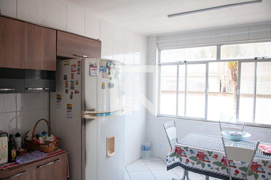 Cozinha de casa para alugar com 2 quartos, 850m² em Curicica, Rio de Janeiro