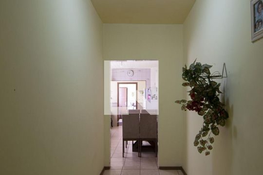 Corredor de casa de condomínio à venda com 4 quartos, 251m² em Rubem Berta, Porto Alegre