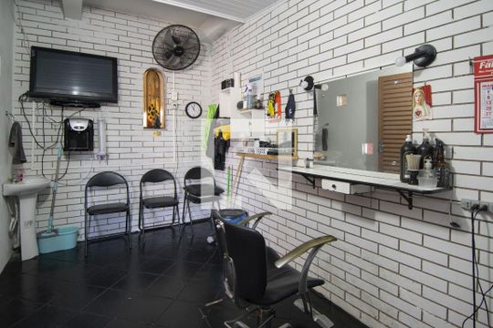 Área de Garagem Transformada em Comércio de casa de condomínio à venda com 4 quartos, 251m² em Rubem Berta, Porto Alegre