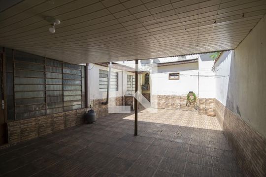 Pátio de casa de condomínio à venda com 4 quartos, 251m² em Rubem Berta, Porto Alegre