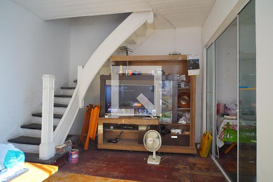 Sala de casa à venda com 3 quartos, 140m² em Floresta, Porto Alegre