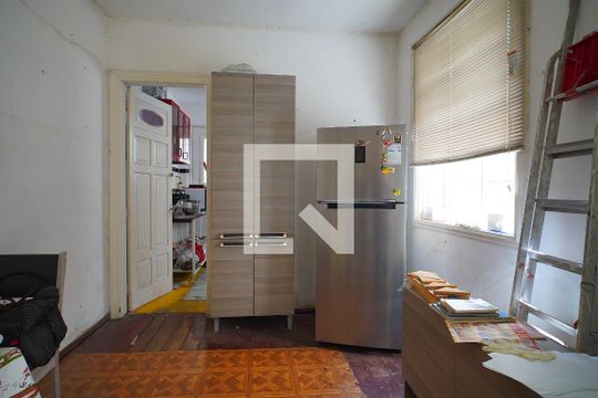 Sala de casa à venda com 3 quartos, 140m² em Floresta, Porto Alegre