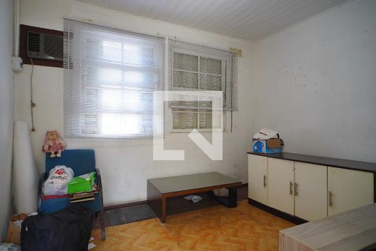 Casa à venda com 3 quartos, 140m² em Floresta, Porto Alegre