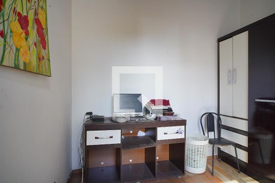 Quarto 2 de casa à venda com 3 quartos, 140m² em Floresta, Porto Alegre